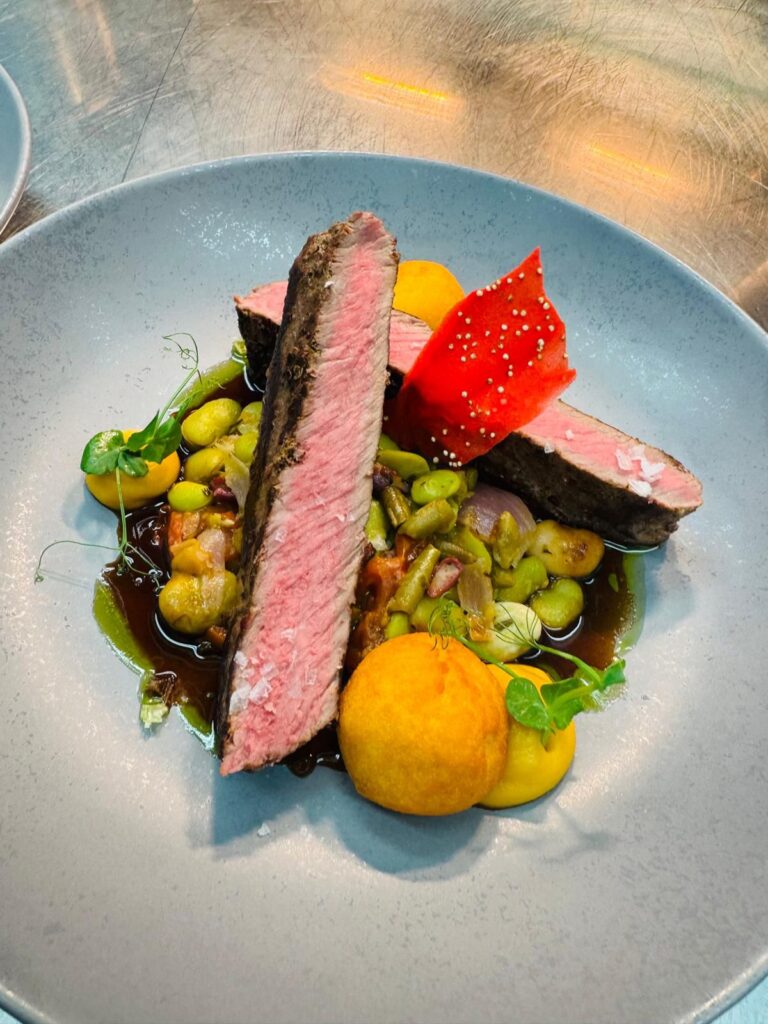 16WhatsApp Image 2025-10-06 at 09.23.46