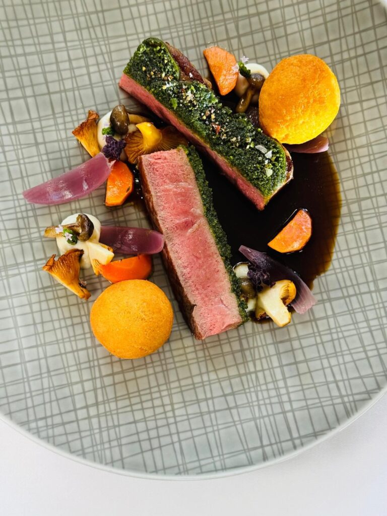 1WhatsApp Image 2025-10-06 at 09.23.45