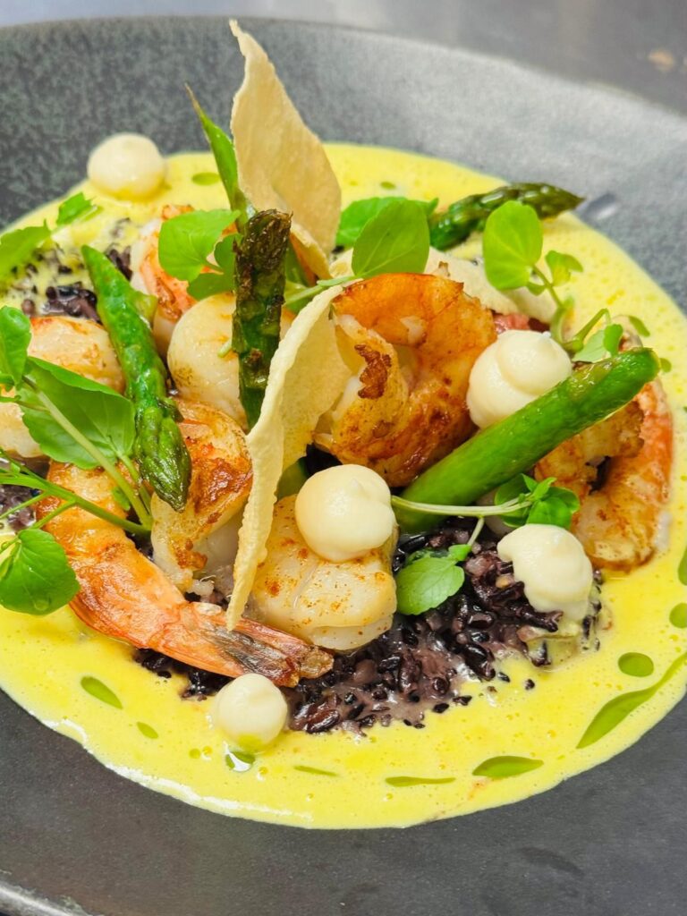 2WhatsApp Image 2025-10-06 at 09.23.45